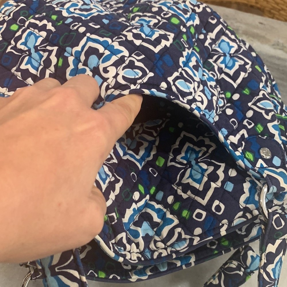 Large Vera Bradley Shoulder Bag - Picture 12 of 14